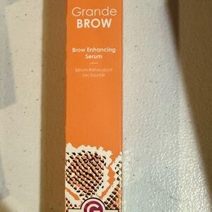 Grande Brow Enhancing Serum